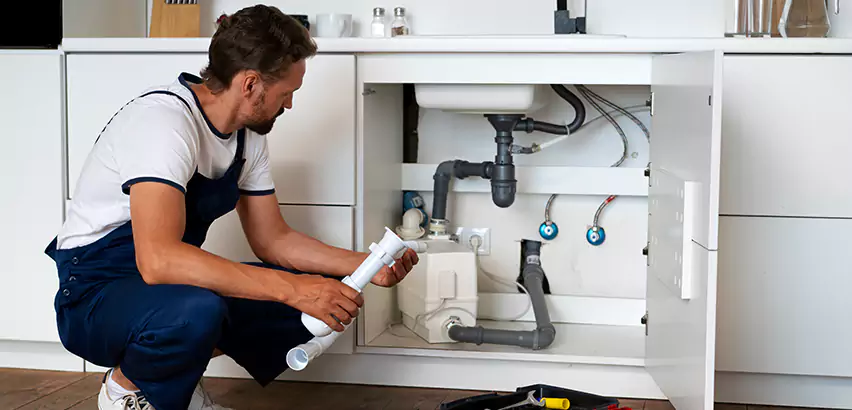 Plumbers for Frozen Pipes in Coral Terrace